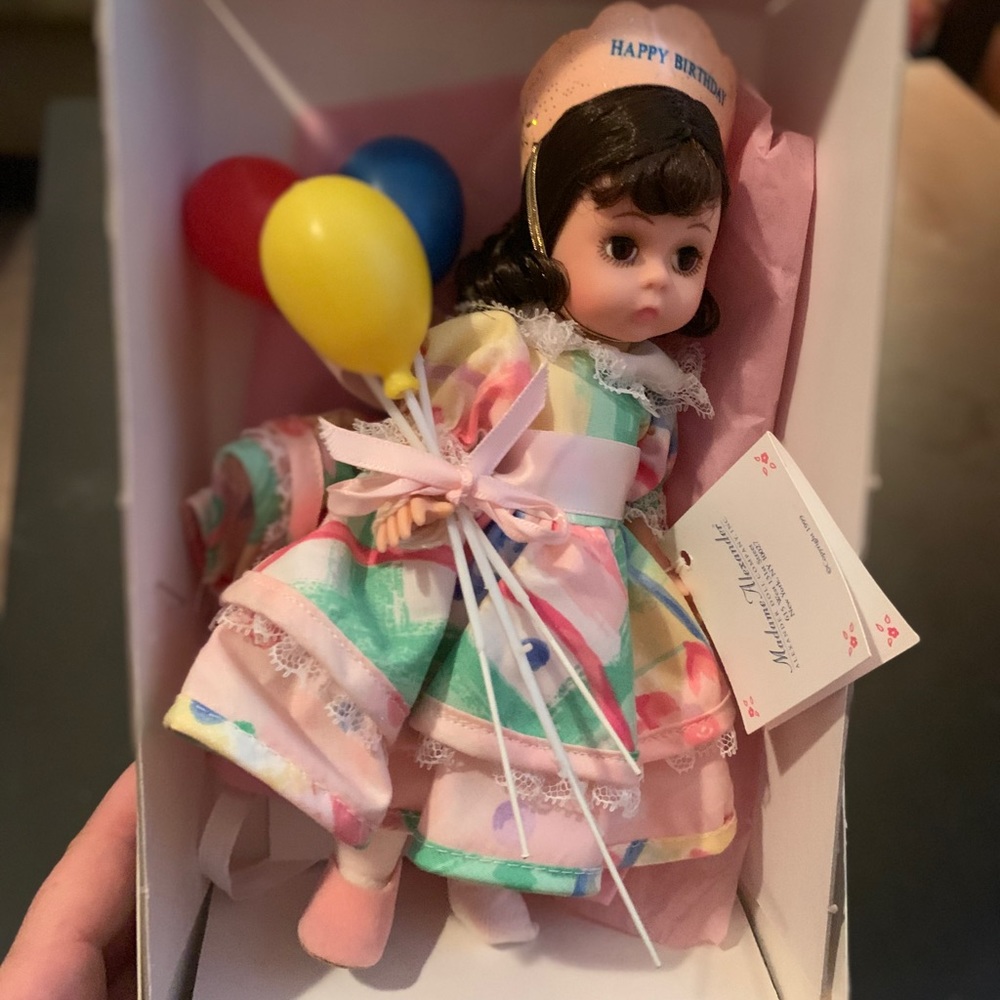 Madame Alexander Happy Birthday